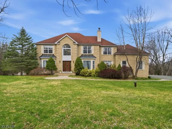 $850,000 | 15 Dana Drive, Lafayette, NJ 07848