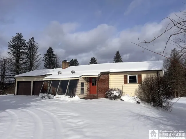 $249,900 | 5550 Highway 474, Harmony, NY 14710