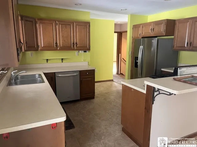 $249,900 | 5550 Highway 474, Harmony, NY 14710