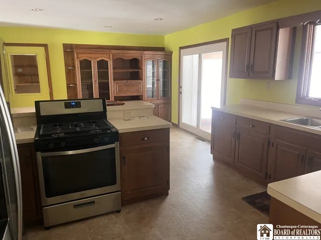 $249,900 | 5550 Highway 474, Harmony, NY 14710