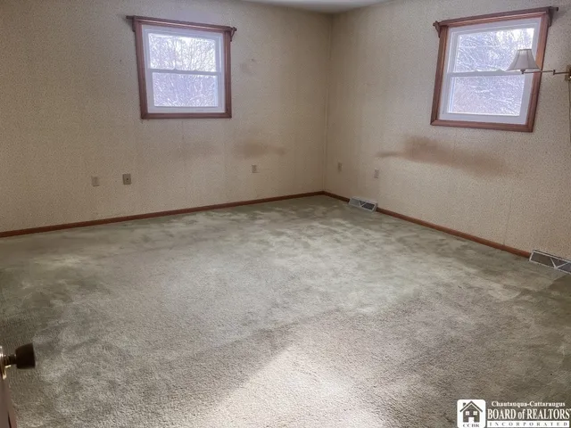 $249,900 | 5550 Highway 474, Harmony, NY 14710