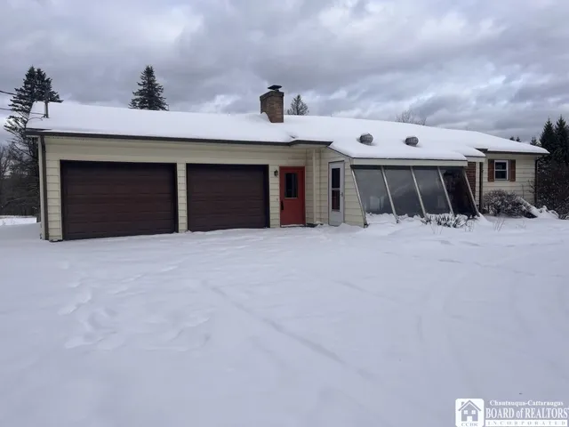 $249,900 | 5550 Highway 474, Harmony, NY 14710