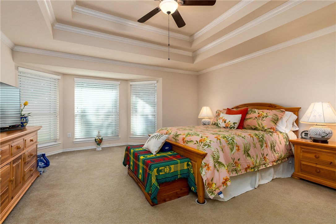 305 Hogan Portland, TX 78374 - Photo 18 of 40
