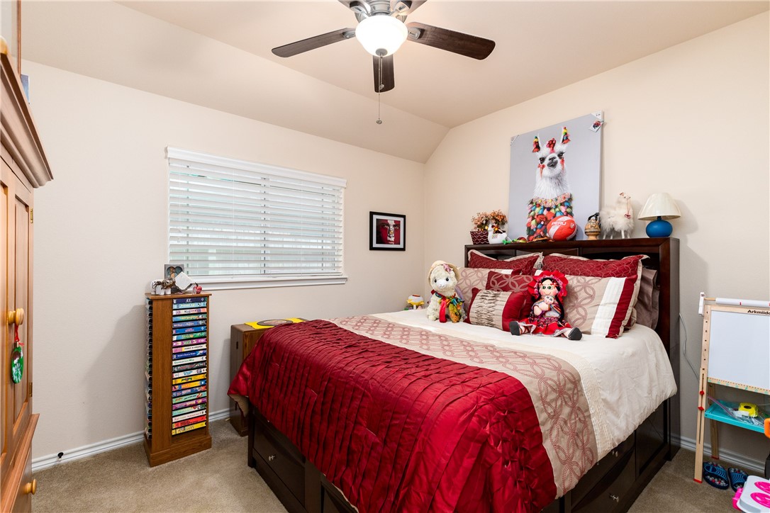 305 Hogan Portland, TX 78374 - Photo 24 of 40