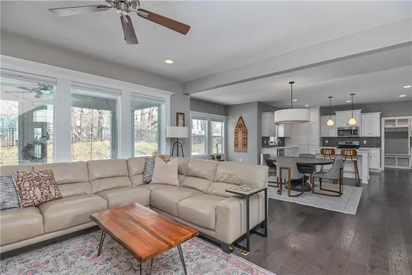 $595,000 | 1500 Northwest 59 Street, Kansas City, MO 64118