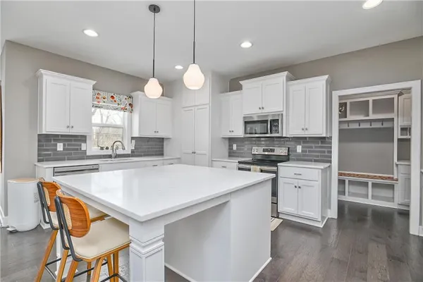 $595,000 | 1500 Northwest 59 Street, Kansas City, MO 64118