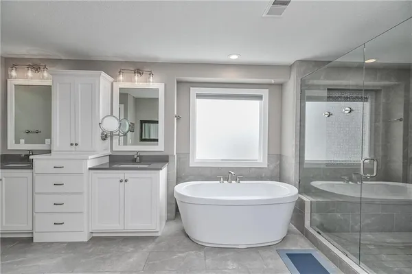 $595,000 | 1500 Northwest 59 Street, Kansas City, MO 64118