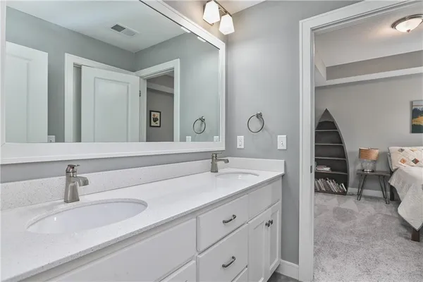 $595,000 | 1500 Northwest 59 Street, Kansas City, MO 64118