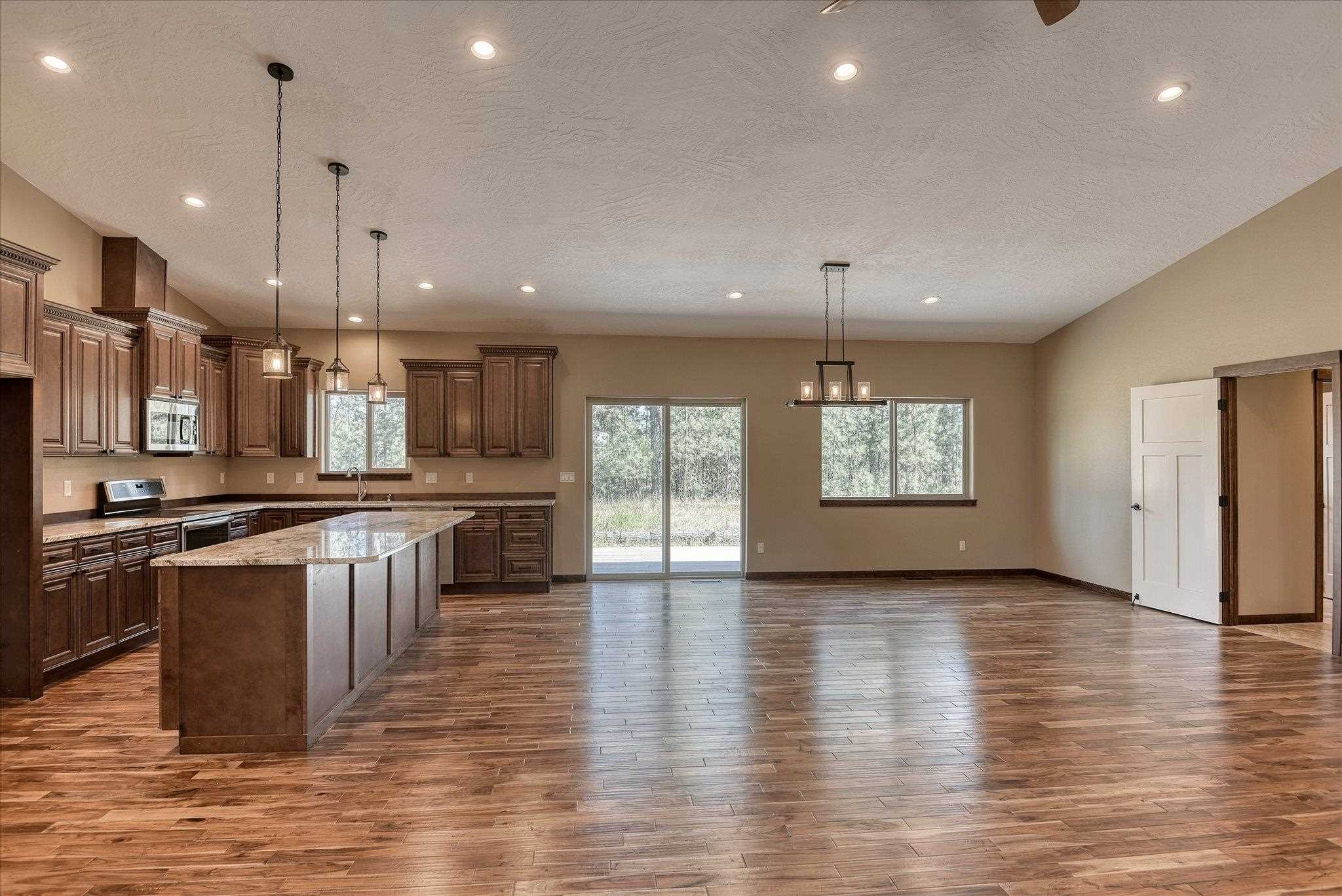 10111 South Andrus Road Cheney, WA 99004 - Photo 9 of 48