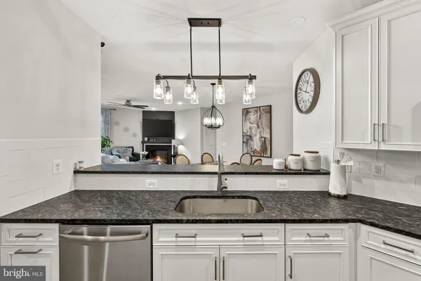 $494,900 | 43095 Wynridge Drive, Unit 307, Broadlands, VA 20148