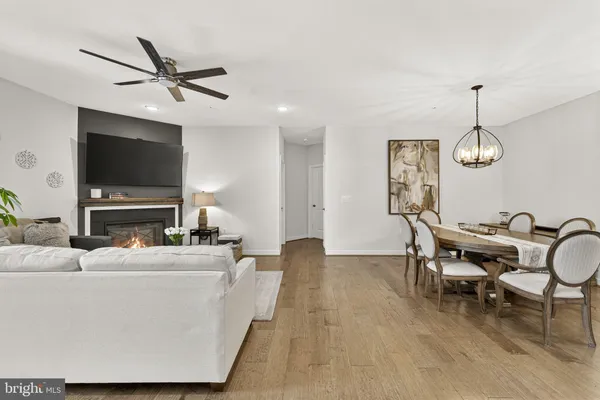 $494,900 | 43095 Wynridge Drive, Unit 307, Broadlands, VA 20148