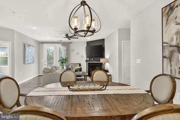 $494,900 | 43095 Wynridge Drive, Unit 307, Broadlands, VA 20148