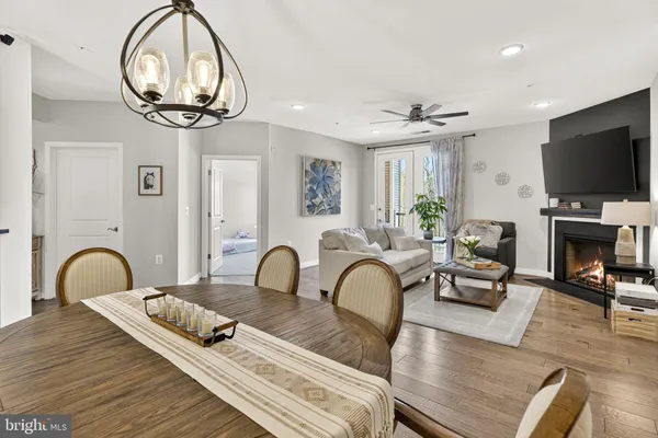 $494,900 | 43095 Wynridge Drive, Unit 307, Broadlands, VA 20148