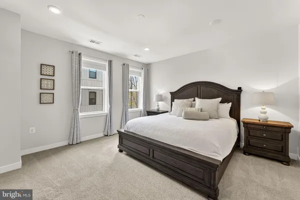 $494,900 | 43095 Wynridge Drive, Unit 307, Broadlands, VA 20148