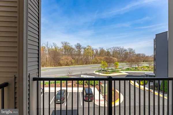 $494,900 | 43095 Wynridge Drive, Unit 307, Broadlands, VA 20148