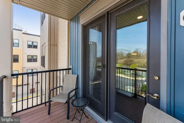 $494,900 | 43095 Wynridge Drive, Unit 307, Broadlands, VA 20148