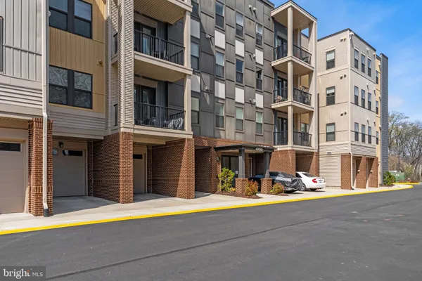 $494,900 | 43095 Wynridge Drive, Unit 307, Broadlands, VA 20148