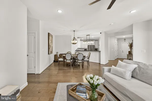 $494,900 | 43095 Wynridge Drive, Unit 307, Broadlands, VA 20148