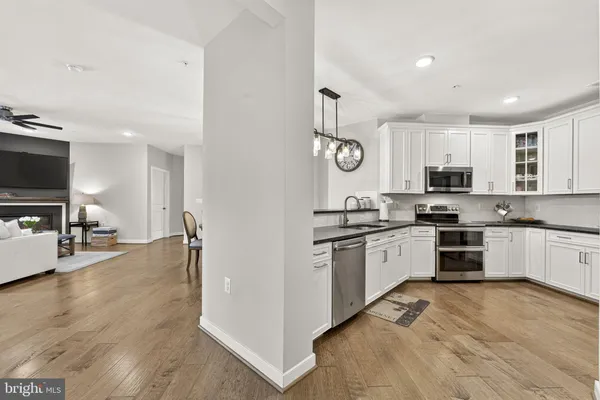 $494,900 | 43095 Wynridge Drive, Unit 307, Broadlands, VA 20148