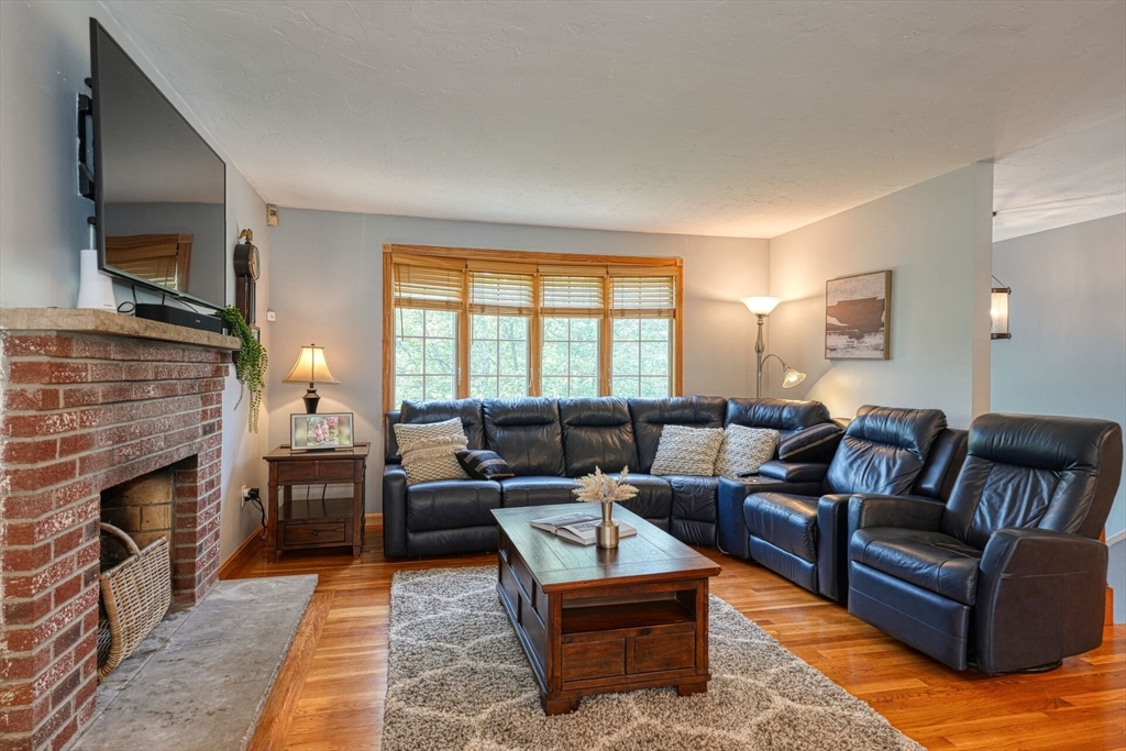 4 Mark Street Burlington, MA 01803 - Photo 18 of 42