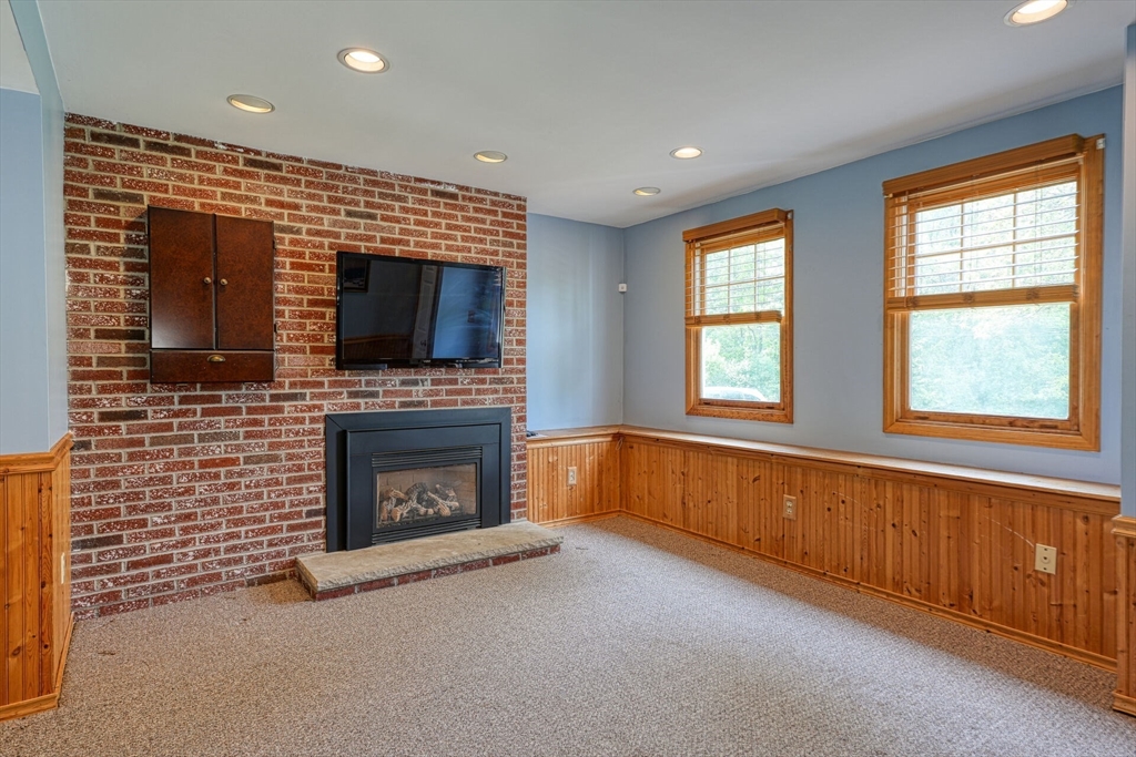 4 Mark Street Burlington, MA 01803 - Photo 31 of 42