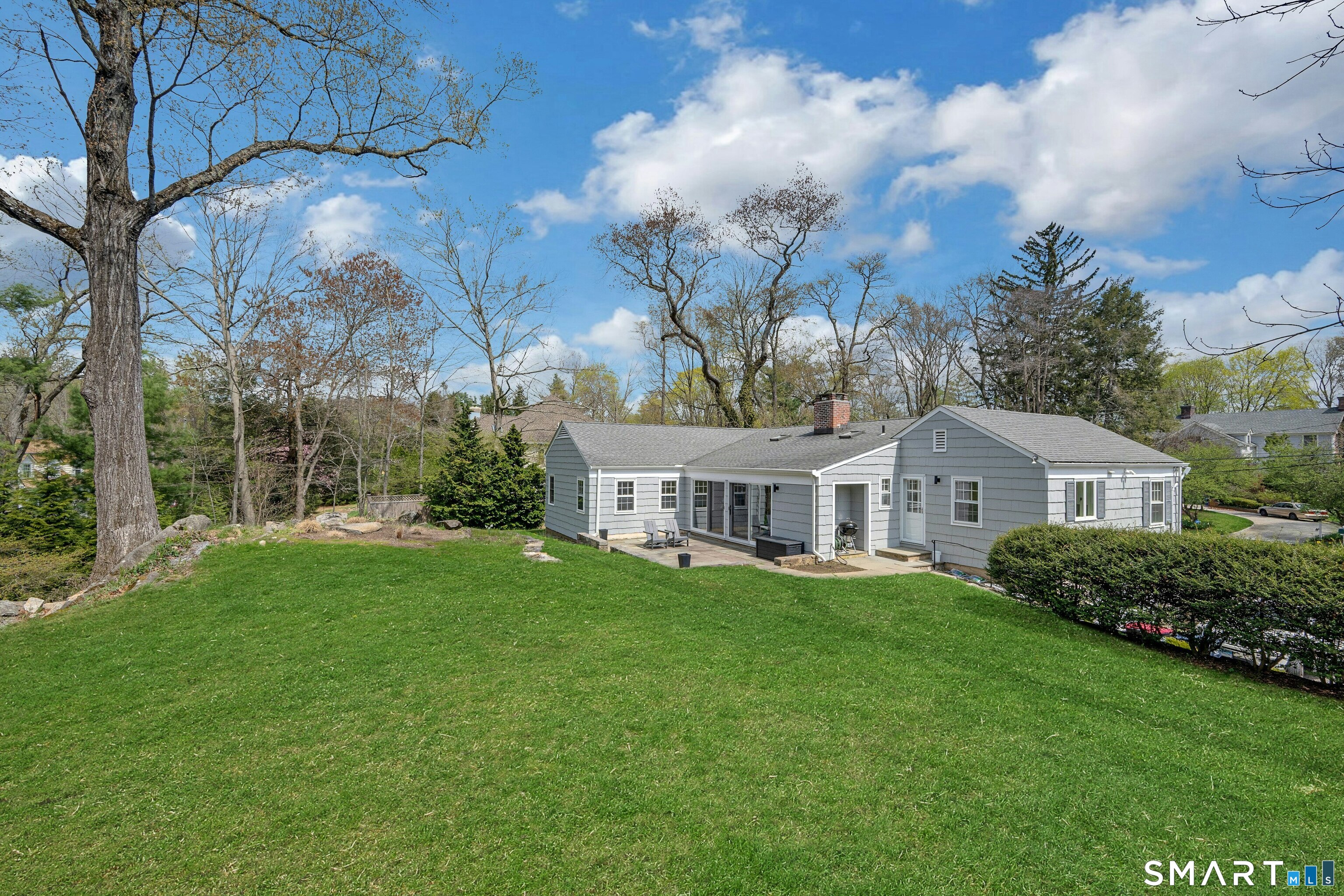 64 Hillside Road Greenwich, CT 06830 - Photo 17 of 21
