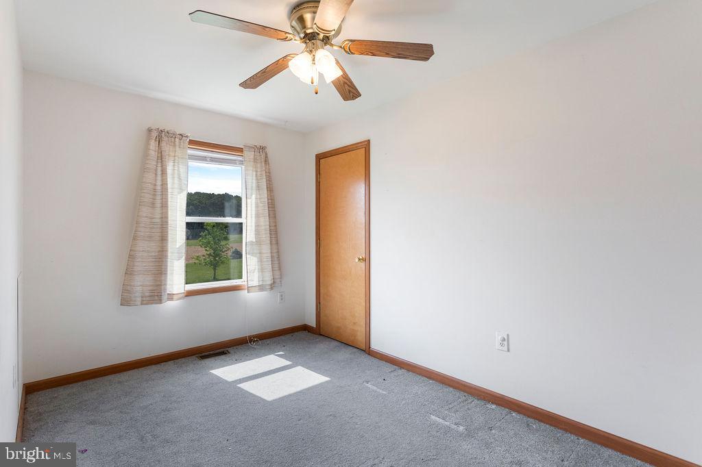 2231 Stoverstown Road Spring Grove, PA 17362 - Photo 20 of 25