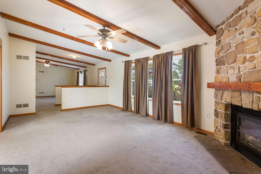 2231 Stoverstown Road Spring Grove, PA 17362 - Photo 9 of 25