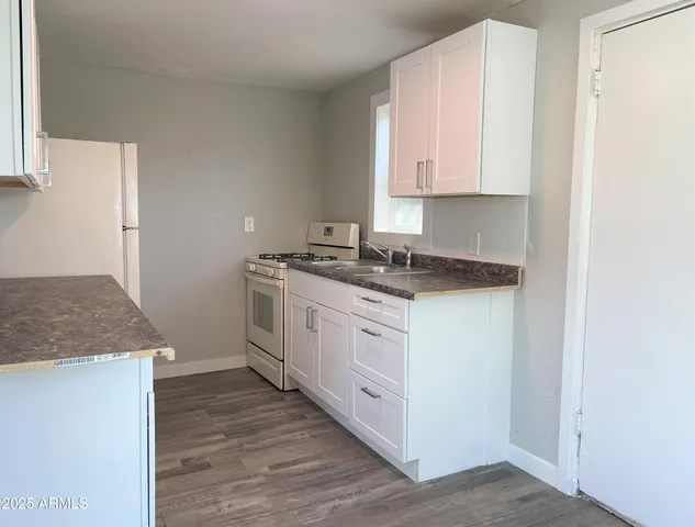 $895 | 1125 East Devonshire Avenue, Unit 7, Phoenix, AZ 85014