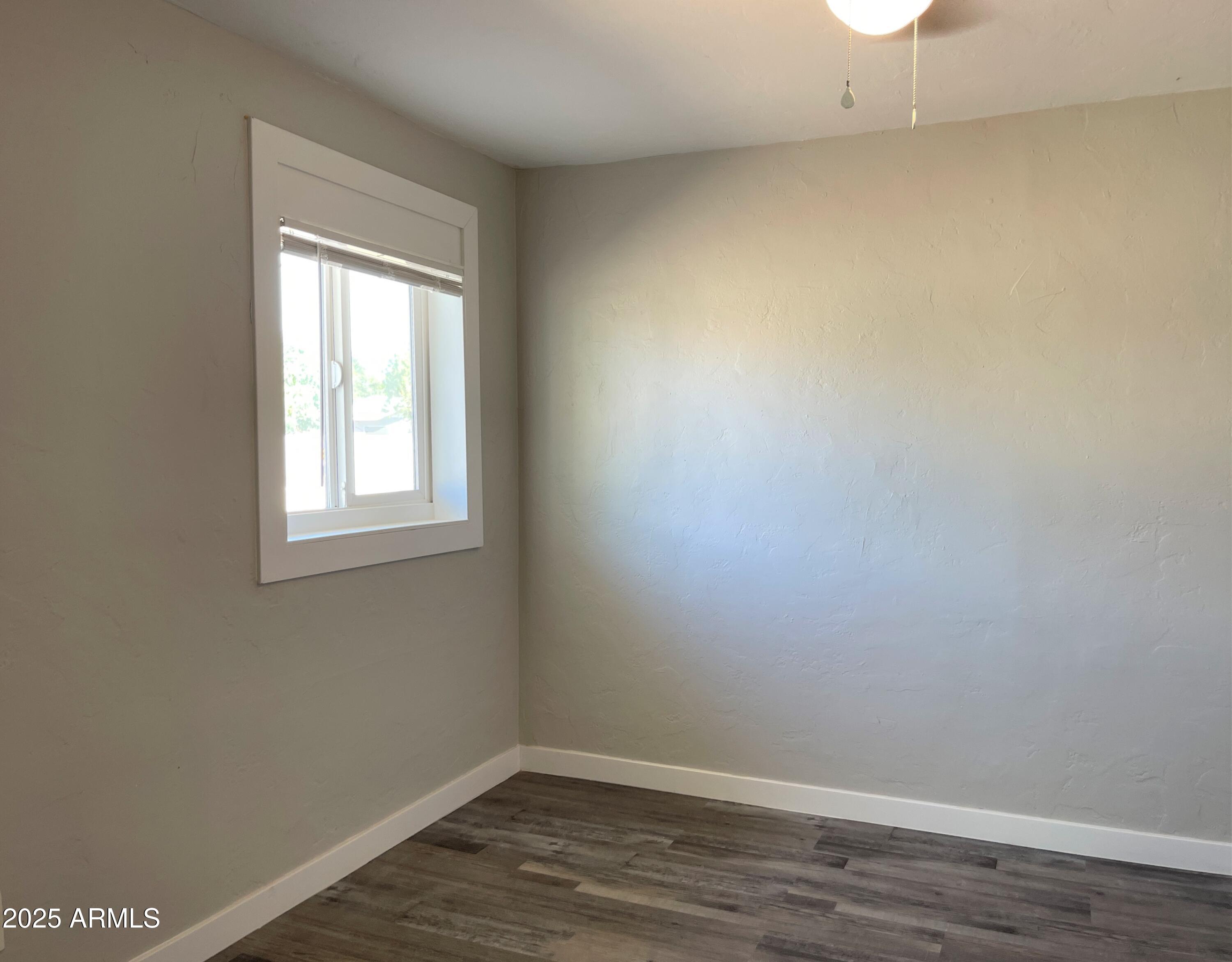 1125 East Devonshire Avenue, Unit 7 Phoenix, AZ 85014 - Photo 9 of 10 IMG_3704