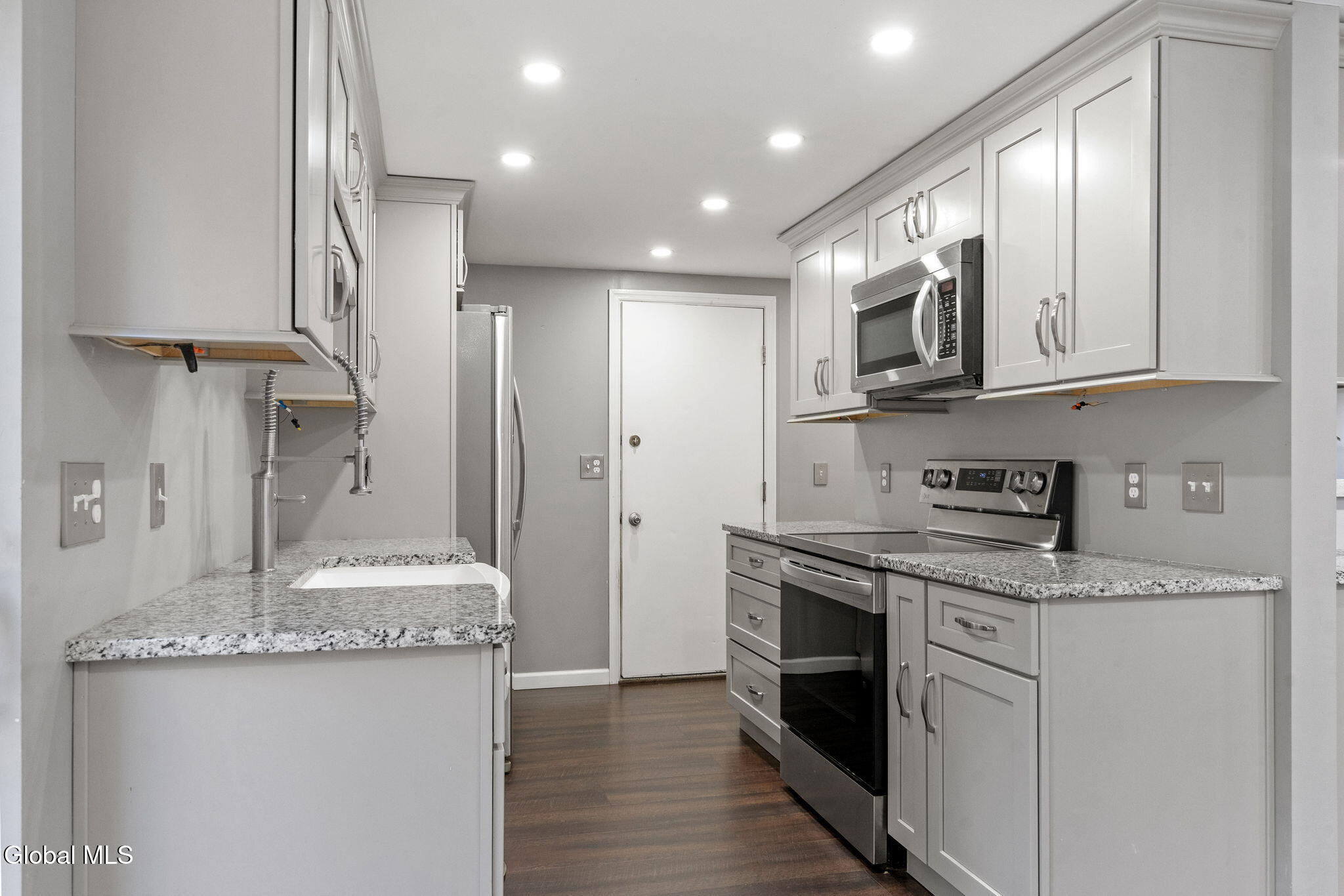 187 Thimbleberry Road Malta, NY 12020 - Photo 31 of 59 31-web-or-mls-187-thimbleberry-rd