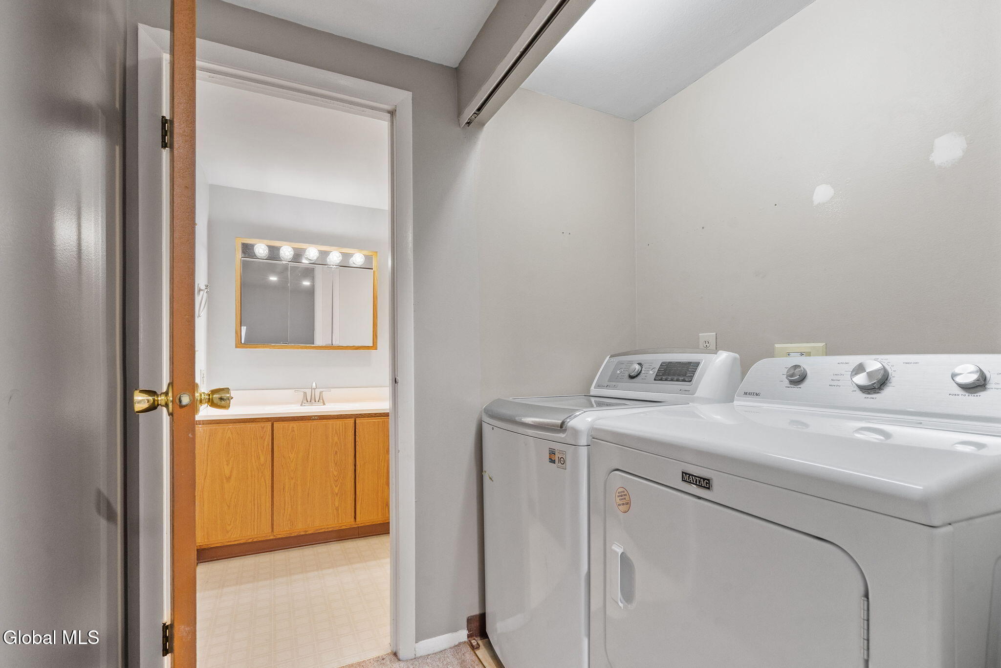 187 Thimbleberry Road Malta, NY 12020 - Photo 45 of 59 45-web-or-mls-187-thimbleberry-rd