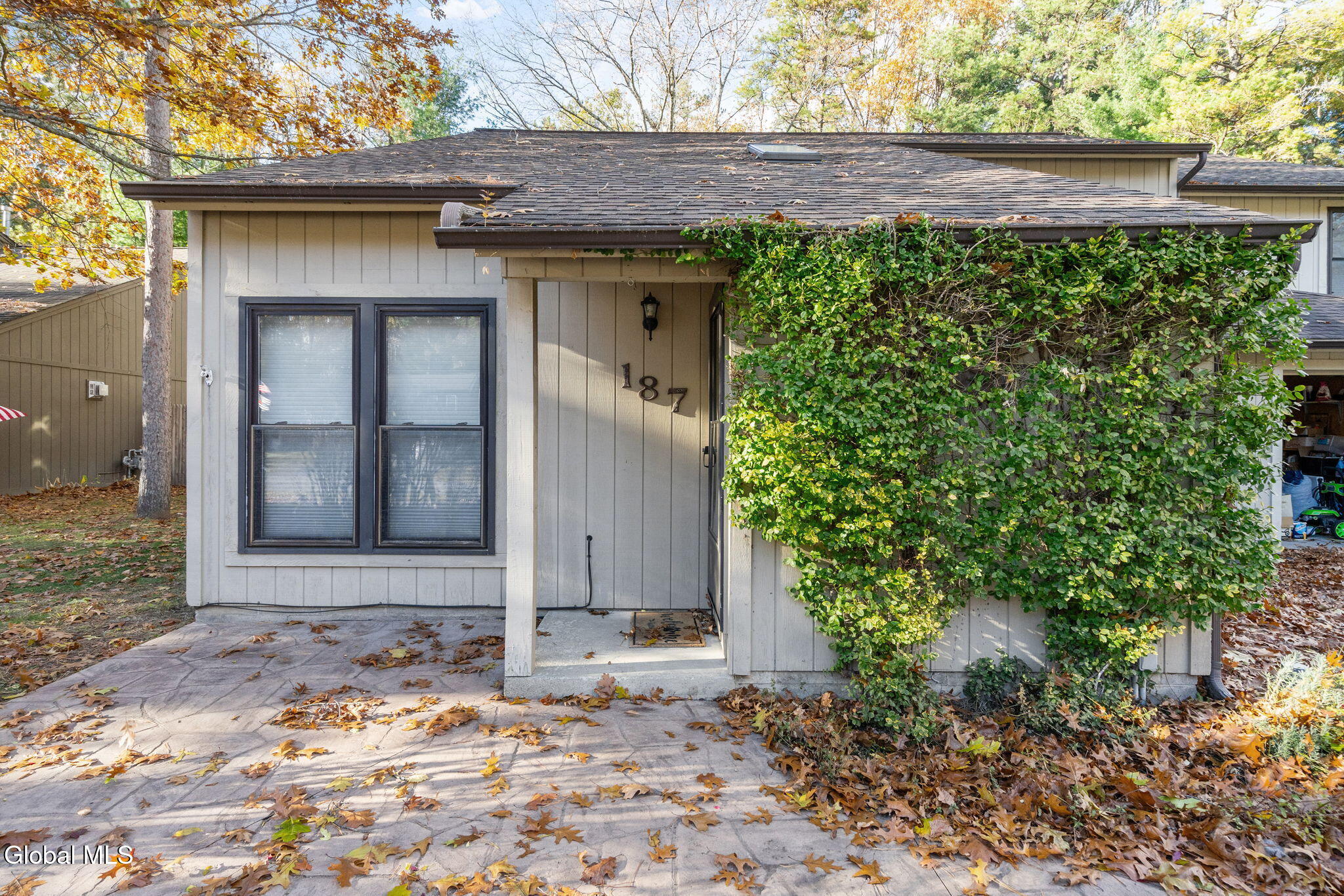 187 Thimbleberry Road Malta, NY 12020 - Photo 5 of 59 5-web-or-mls-187-thimbleberry-rd