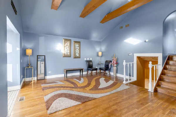 $339,500 | 26235 North Walnut Avenue, Mundelein, IL 60060