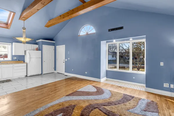 $339,500 | 26235 North Walnut Avenue, Mundelein, IL 60060