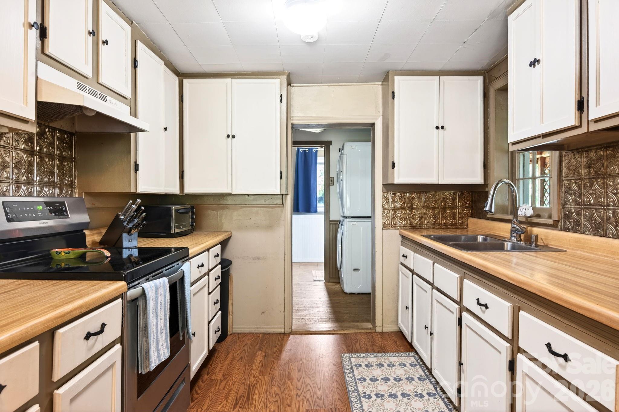 2802 Beaverdam Road Canton, NC 28716 - Photo 8 of 26