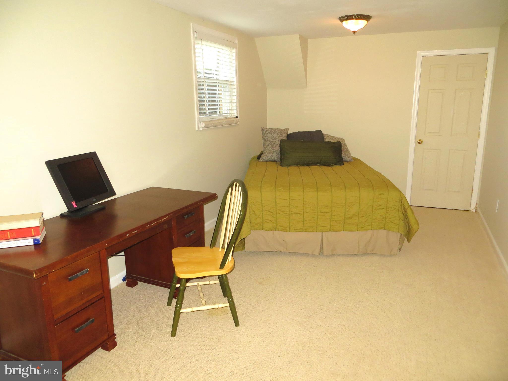 6504 White Post Road Centreville, VA 20121 - Photo 19 of 24 Bedroom