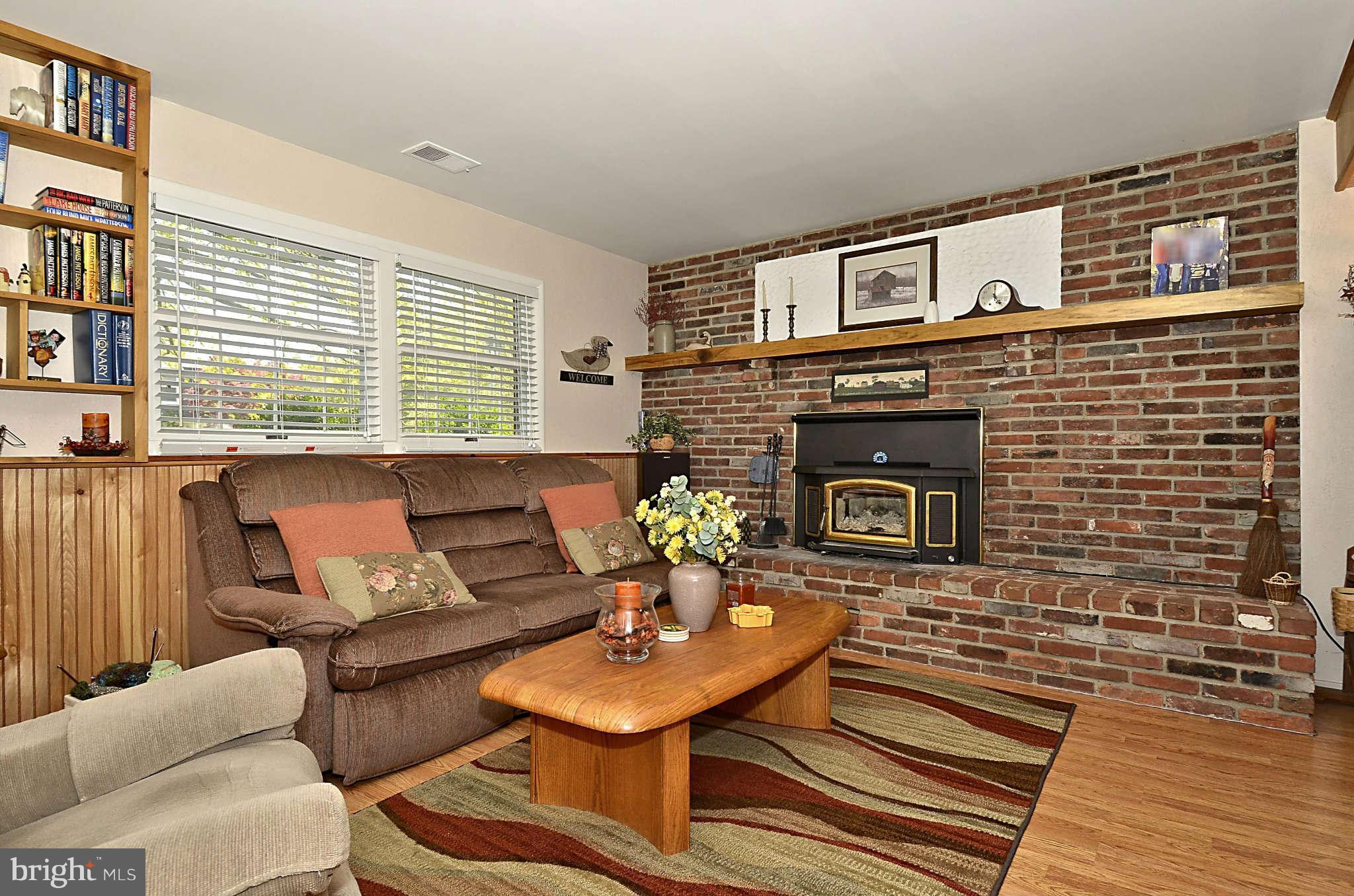 1326 Ava Road Severn, MD 21144 - Photo 5 of 29 Family Room