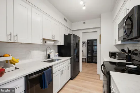 $595,000 | 5800 Nicholson Lane, Unit 1307, Rockville, MD 20852