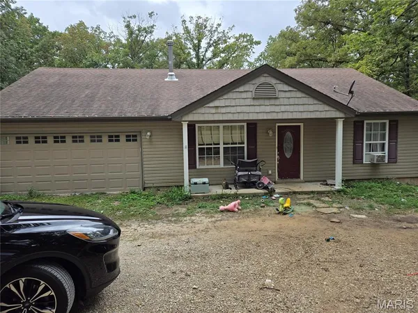 $210,000 | 22645 Log Cabin Road, Wright City, MO 63390