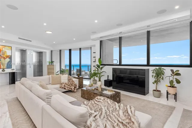 $11,950,000 | 18555 Collins Avenue, Unit 5501, Sunny Isles Beach, FL 33160