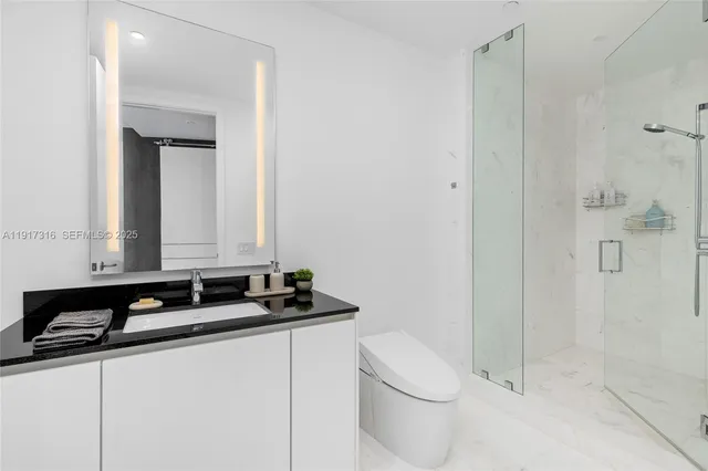 $11,950,000 | 18555 Collins Avenue, Unit 5501, Sunny Isles Beach, FL 33160