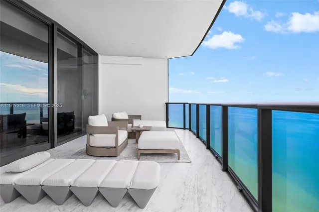 $11,950,000 | 18555 Collins Avenue, Unit 5501, Sunny Isles Beach, FL 33160
