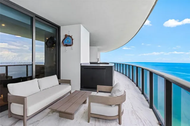 $11,950,000 | 18555 Collins Avenue, Unit 5501, Sunny Isles Beach, FL 33160