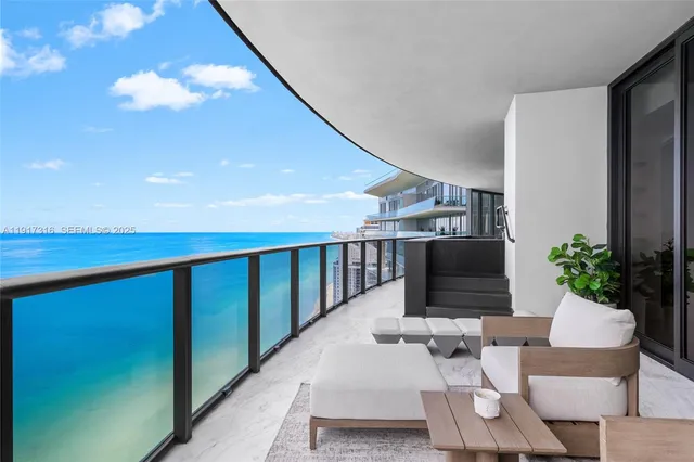 $11,950,000 | 18555 Collins Avenue, Unit 5501, Sunny Isles Beach, FL 33160