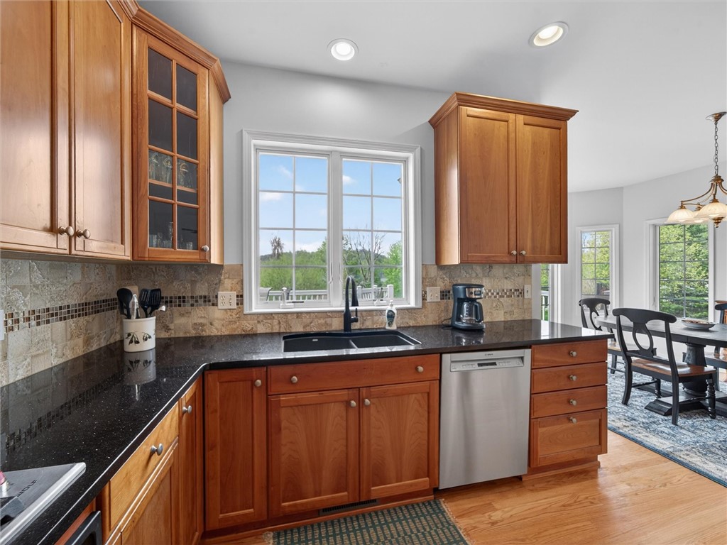 6980 Hackney Circle Victor, NY 14564 - Photo 11 of 50
