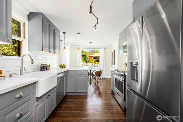 $999,999 | 8257 Bagley Avenue North, Seattle, WA 98103