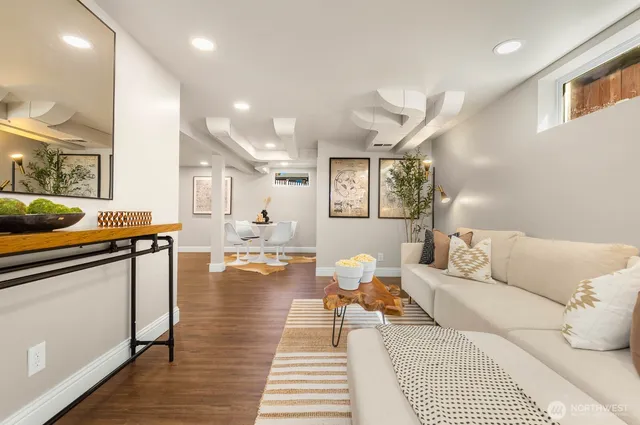 $999,999 | 8257 Bagley Avenue North, Seattle, WA 98103