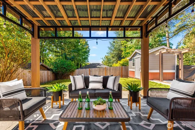 $999,999 | 8257 Bagley Avenue North, Seattle, WA 98103