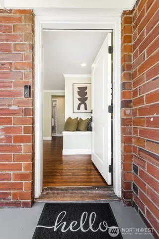 $999,999 | 8257 Bagley Avenue North, Seattle, WA 98103